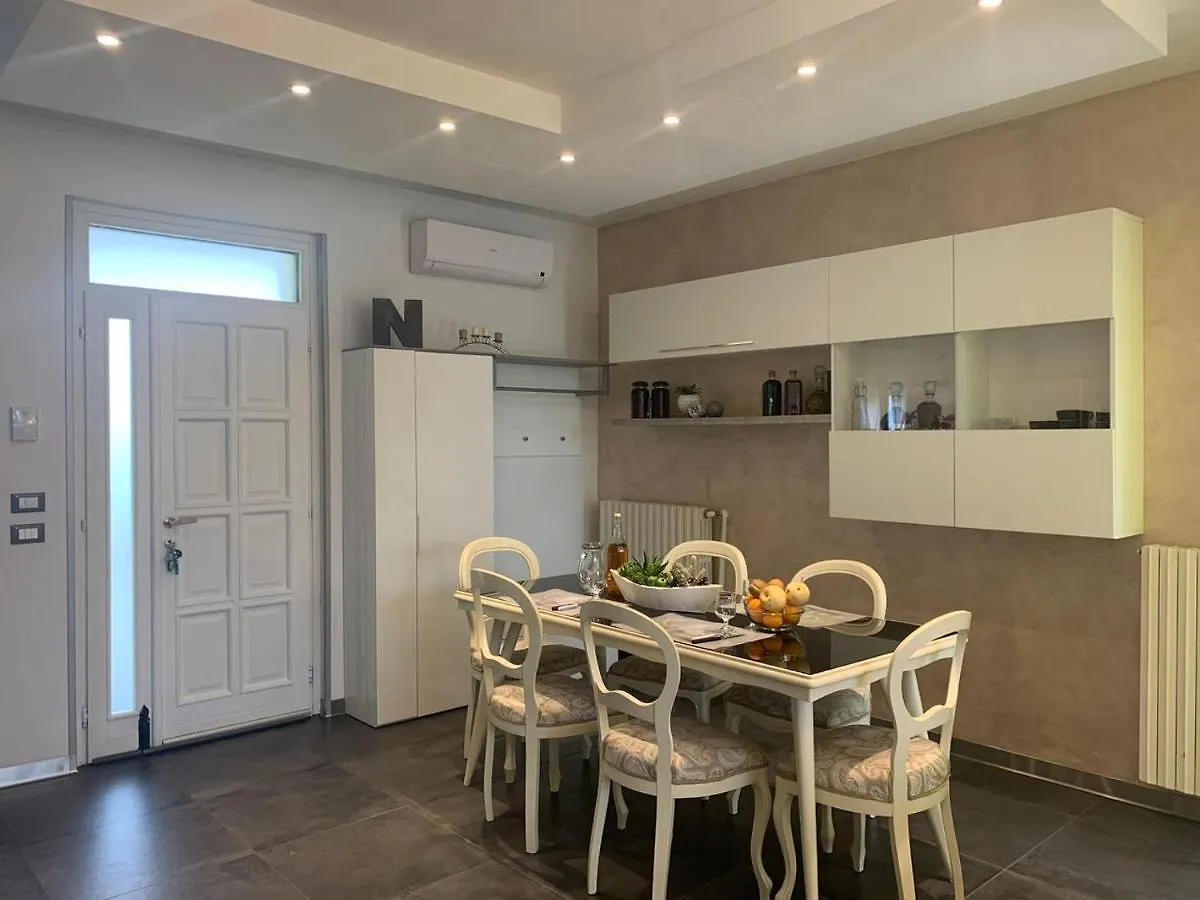 بيت للعطل فيلا Casa Dai Angioi سيرمِيوني
