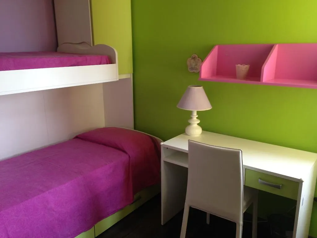 Vila Casa Dai Angioi Sirmione 0*,