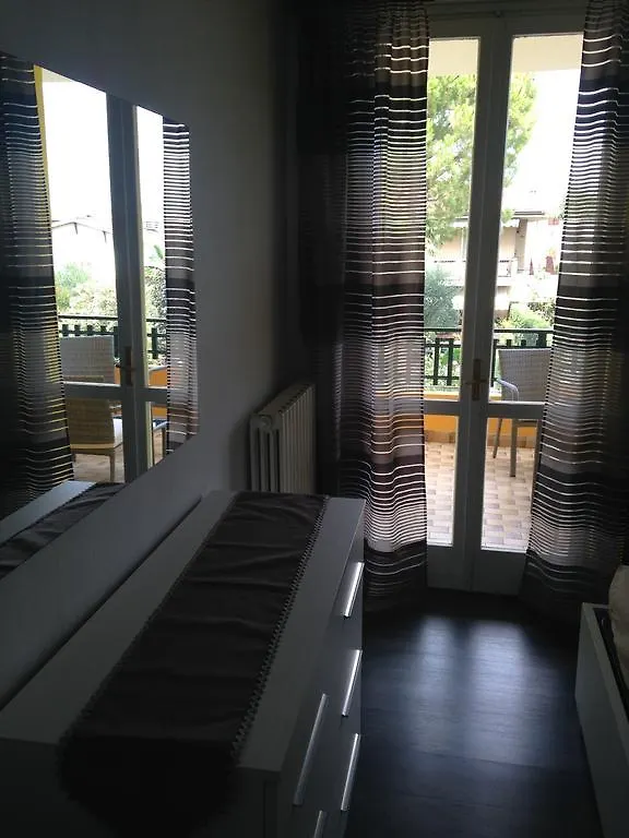 Vila Casa Dai Angioi Sirmione 0*,